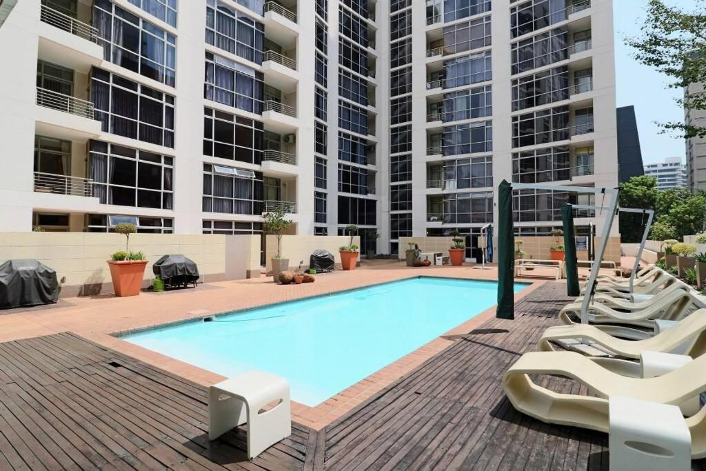 Upmarket Sandton Hydro Park Apartments Johannesbourg Extérieur photo